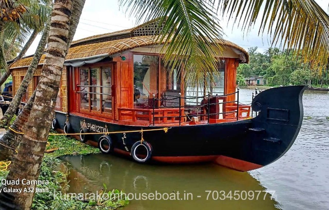 2 bed premium houseboat kumarakom