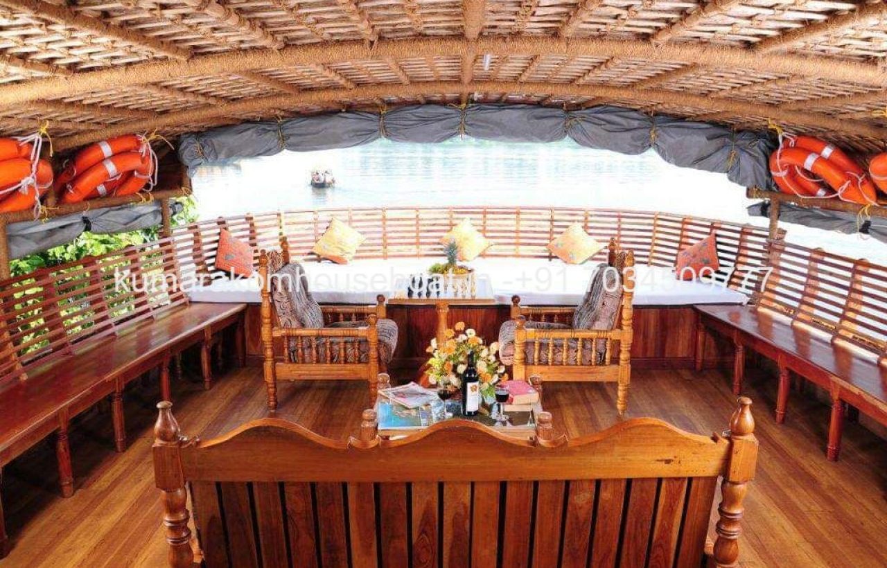 4 bed room living room