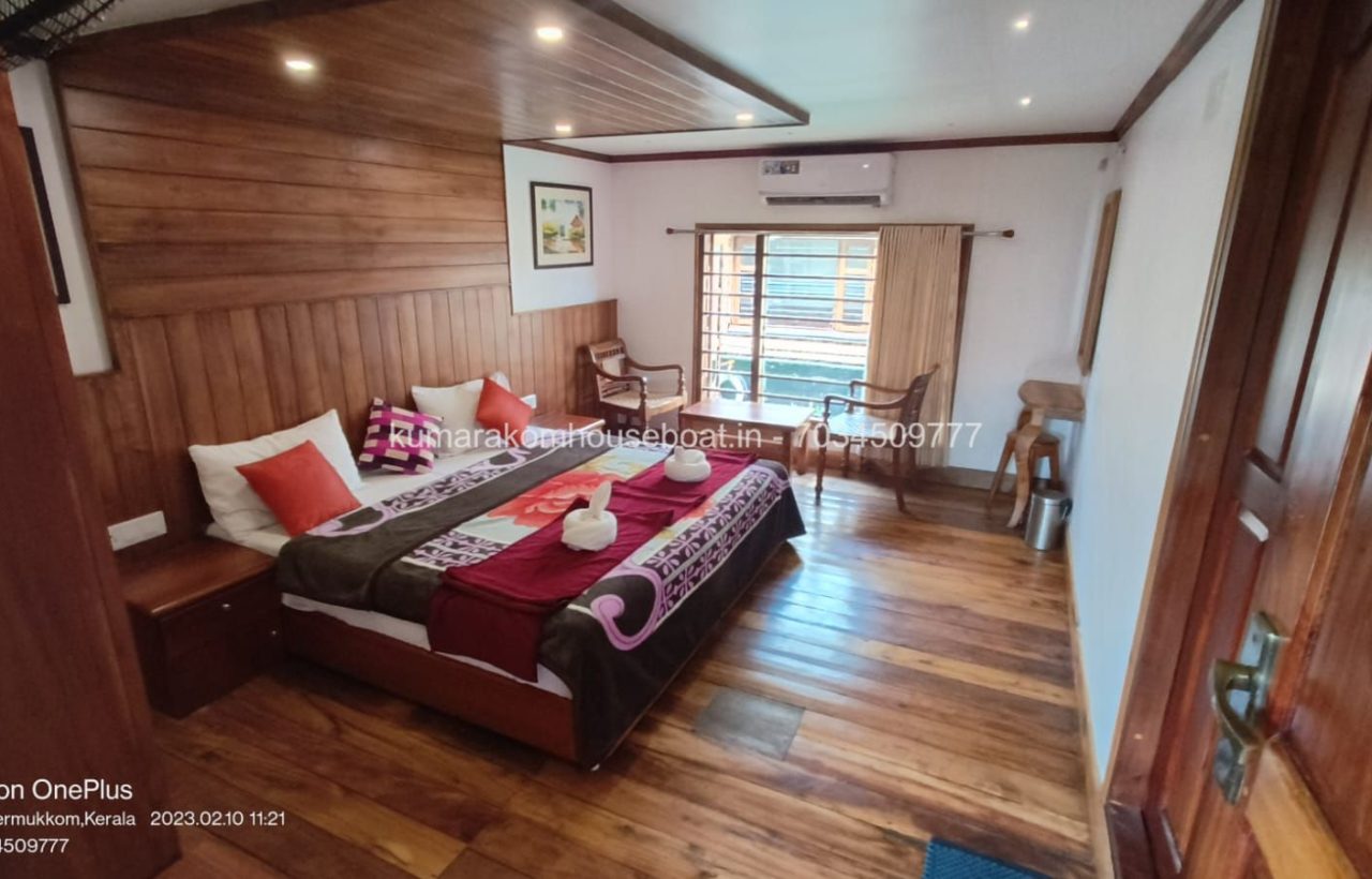 bedroom kumarakom houseboat