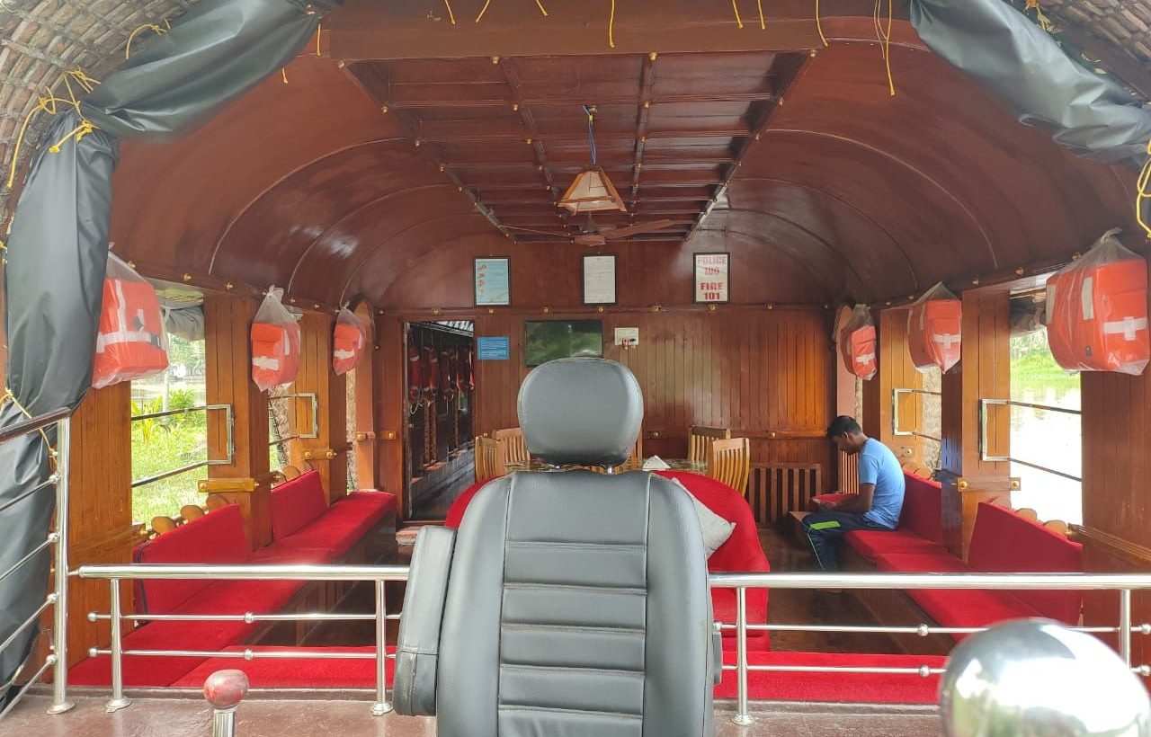 boat house kumarakom front view