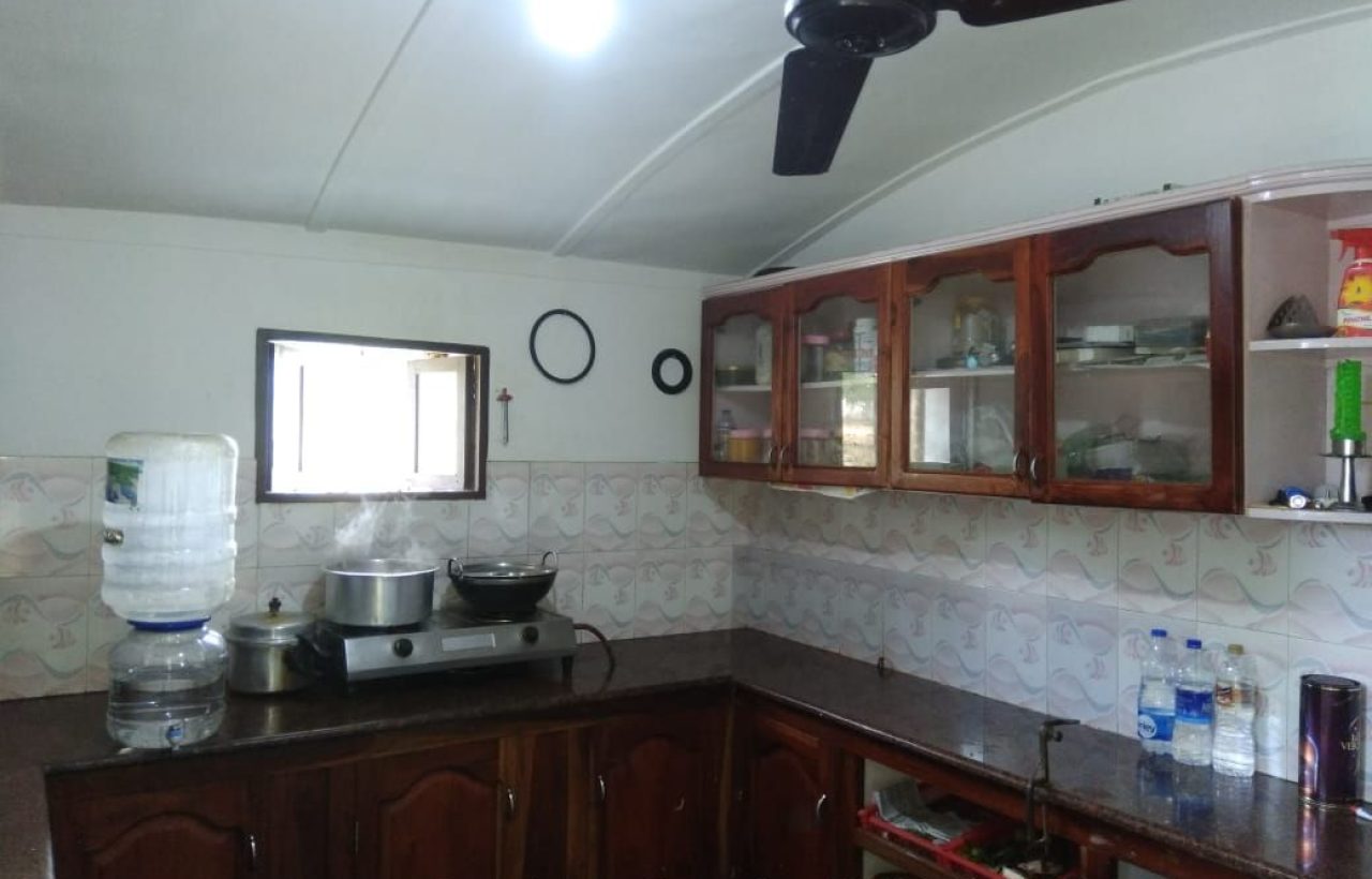 boat house kumarakom kitchen