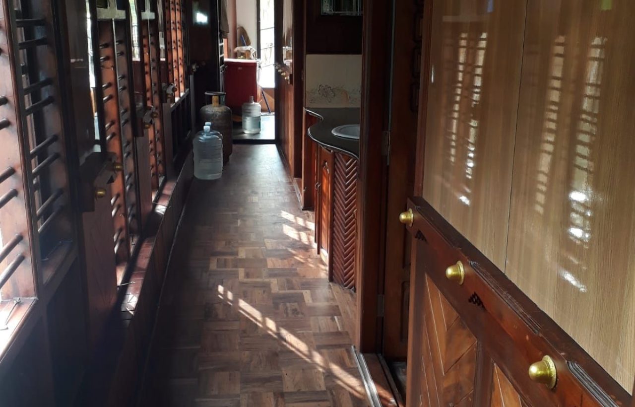 corridoor in kumarakom boat stay