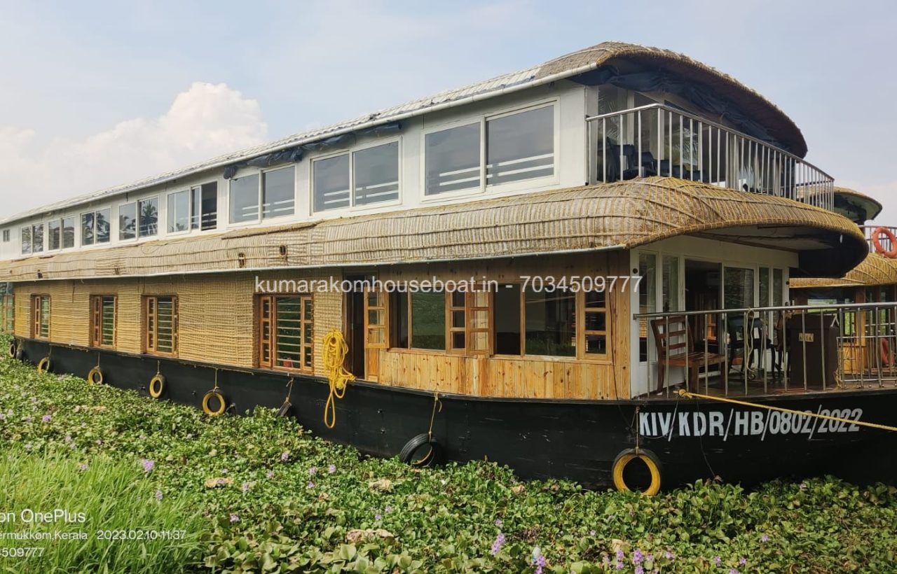 kumarakom boat house main