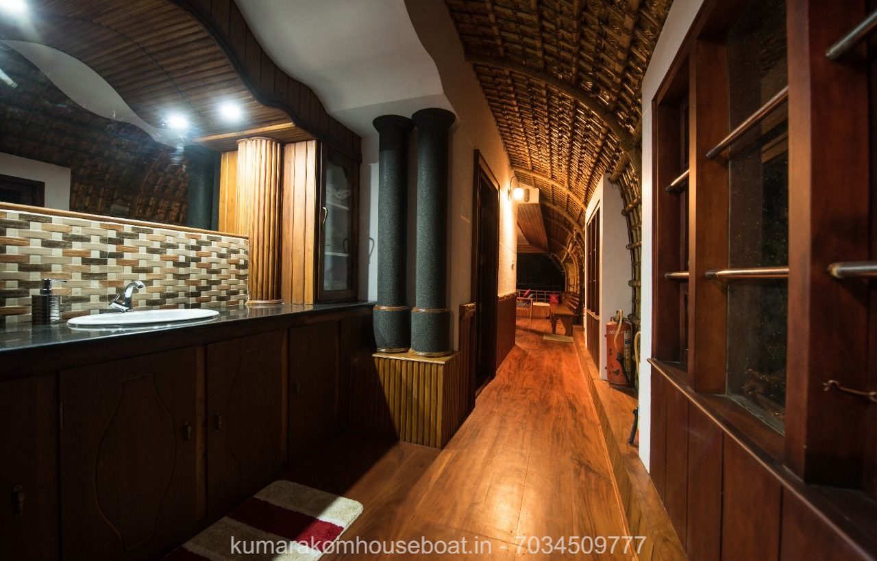 kumarakom boat stay wash basin