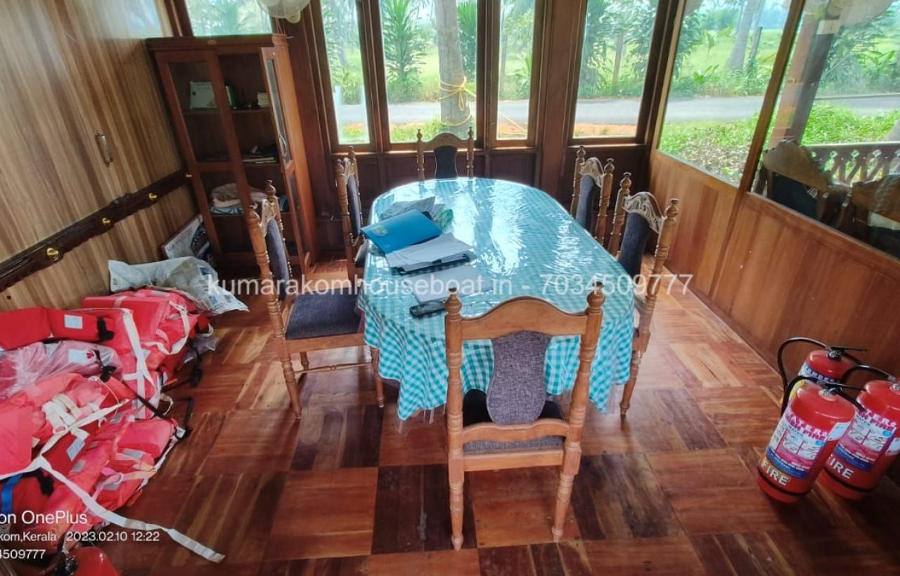 saftey equipments in kumarakom houseboat